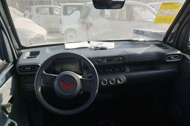 Used Wuling Zhiguang New Energy 2025 Comfort Model