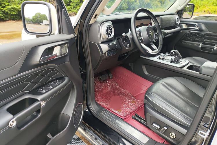 Used Tank 300 2021 City Edition 2.0T—Truly Stylish
