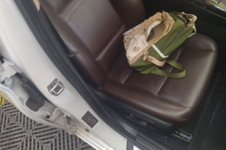 Used BMW 5 Series 2014 525Li Luxury Design Package