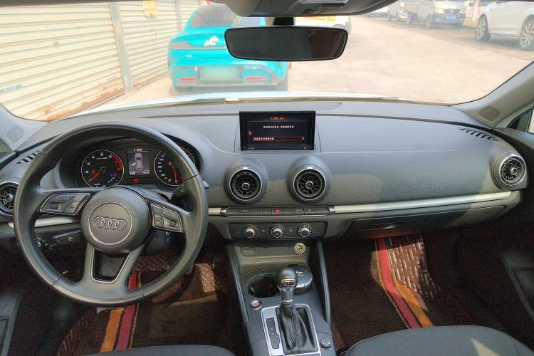 Used Audi A3 2020 Restyled Sportback 35 TFSI Entry-Level China VI Emission Standard
