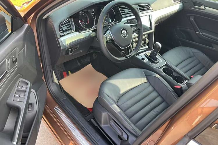 Used Volkswagen Lamando 2017 280TSI DSG Comfort Edition
