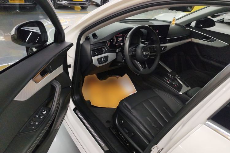 Used Audi A4L 2020 40 TFSI Fashionable and Elegant Model