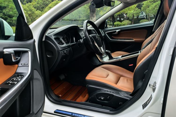 Used Volvo S60 2019 S60L Facelift T5 Intelligent Advanced Edition
