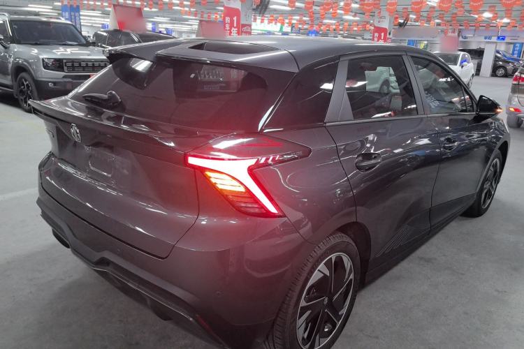 Used MG 4 EV 2023 415 km Range Sea-Faring Champion Edition
