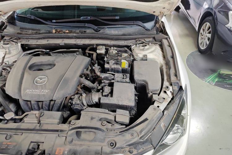 Used Mazda Mazda 3 Axela 2014 Sedan 1.5L Automatic Comfort Model
