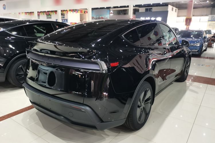 Used Tesla Model Y 2026 Rear-Drive Model