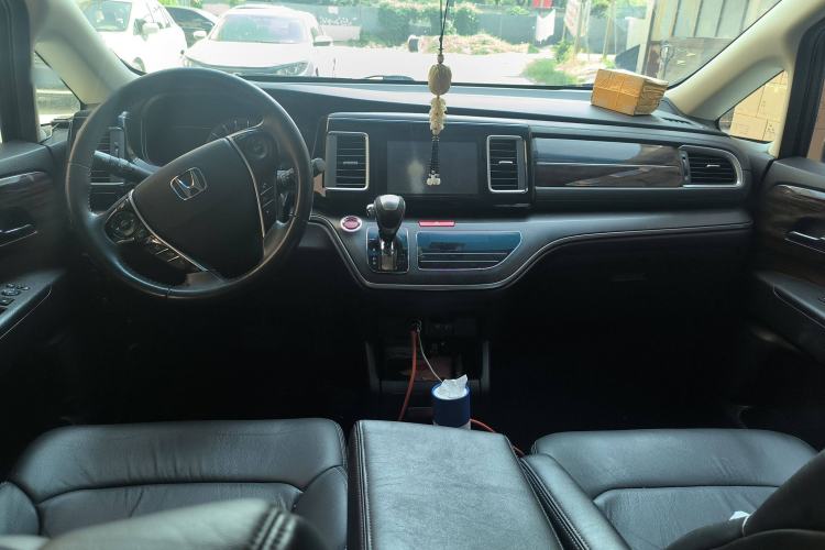 Used Honda Elysion 2016 2.4L Luxury Edition
