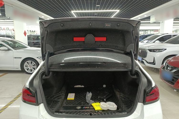 Used BMW 5 Series 2022 Second Facelift 530Li Leading Edition M Sport Package
