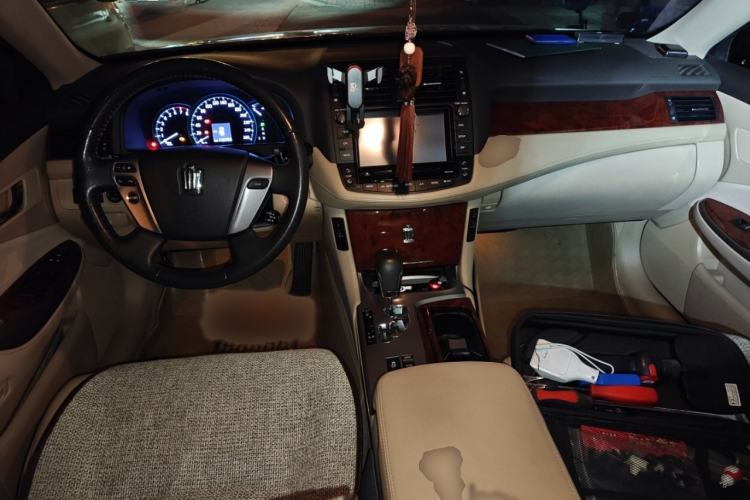 Used Toyota Crown 2012 2.5L Royal Leather Edition
