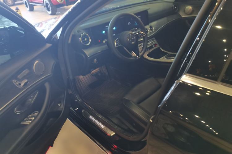 Used Mercedes-Benz E-Class 2021 E 260 L
