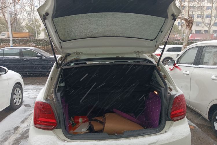 Used Volkswagen Polo 2016 1.6L Automatic Comfort Model