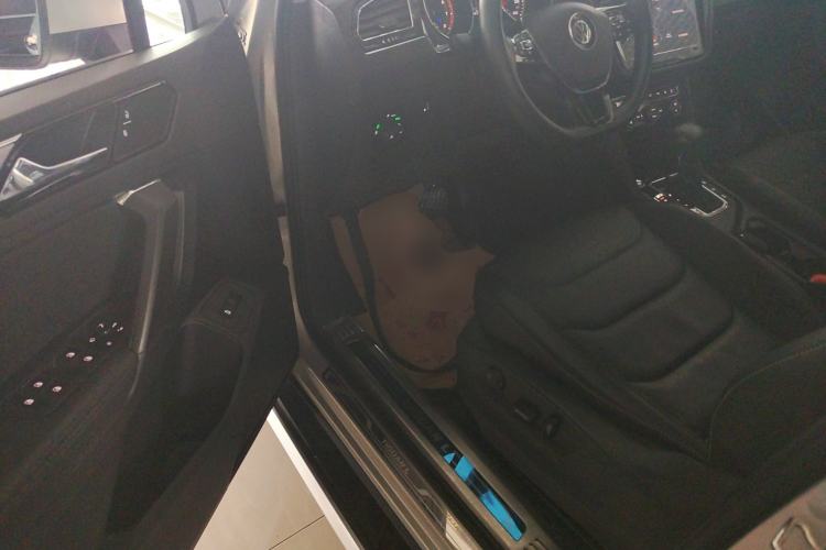 Used Volkswagen Tiguan L 2019 Revised 330TSI Automatic Two-Wheel Drive Smart & Luxury Edition China VI Standard