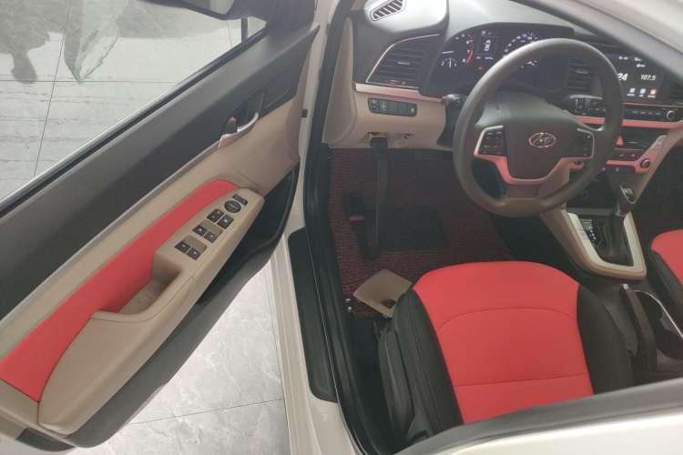 Used Hyundai Elantra 2016 1.6L Automatic ZhiXuan – Elite Version
