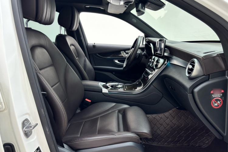 Used Mercedes-Benz GLC 2019 Facelift GLC 260 L 4MATIC Luxury Model