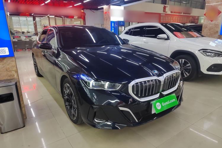 Used BMW 5 Series 2025 530Li Luxury Edition M Sport Package
