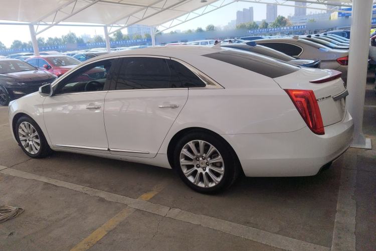 Used Cadillac XTS 2015 28T Comfort Model
