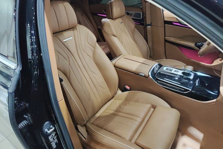 Used Hongqi H9 2024 2.0T Qixiang Luxury Business Edition
