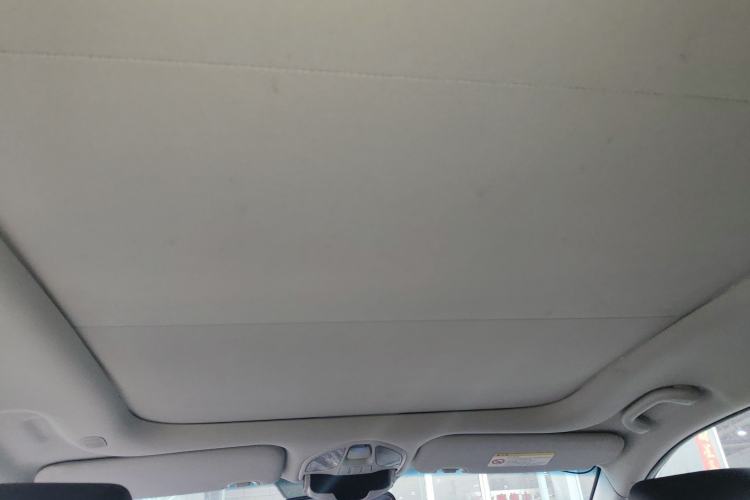 Used Hyundai Santa Fe 2015 2.0T Automatic 4x4 Smart 7-Seater
