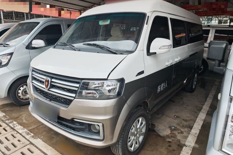 Used Jinbei New Hiace X30L 2024 Wealth Edition Passenger Vehicle 5/6/7 Seater