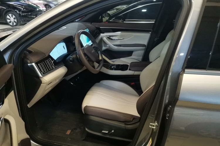 Used BYD Song PLUS New Energy 2025 EV Intelligent Driving Edition 520km Luxury Model