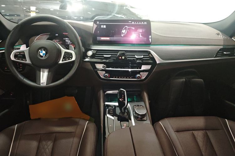 Used BMW 5 Series 2021 530Li Leading Model M Sport Package
