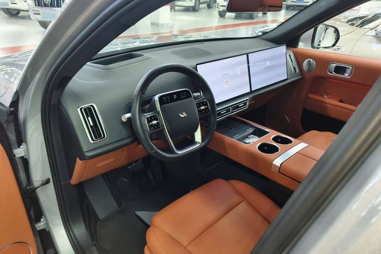 Used Li Auto L9 2022 Max model
