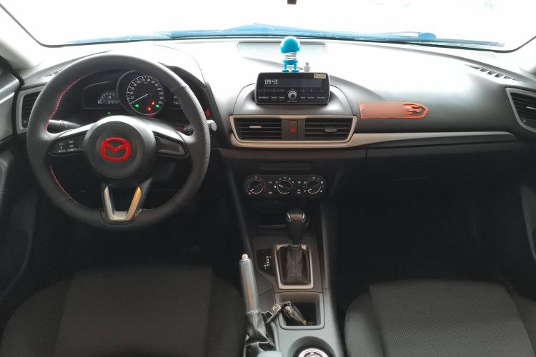 Used Mazda Mazda 3 Axela 2017 Sedan 1.5L Automatic Comfort Model Emission Standard China V
