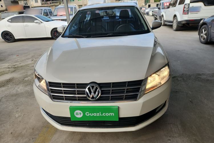 Used Volkswagen Lavida 2013 Restyled Classic 1.6L Manual Comfort Edition