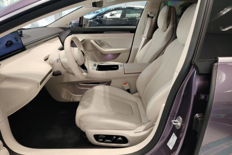 Used Hima Luxeed S7 2025 705 km Pro
