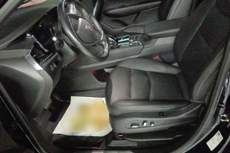 Used Cadillac XT5 2022 2.0T Two-Wheel Drive Luxury Version