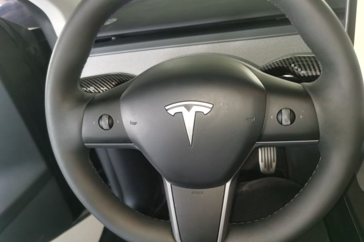 Used Tesla Model Y 2024 Long-Range All-Wheel-Drive Version