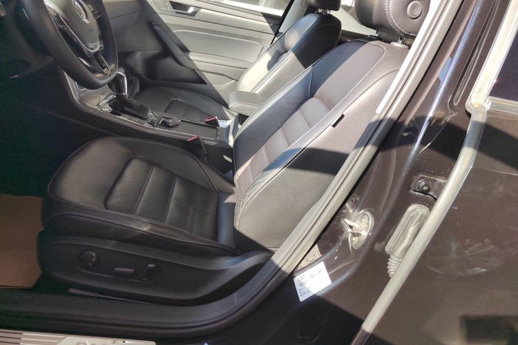 Used Volkswagen Passat 2017 330TSI DSG Luxury Edition