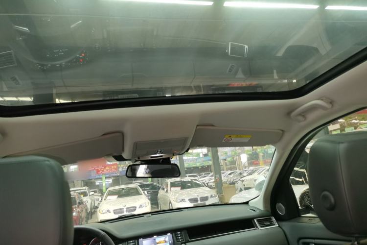 Used Land Rover Discovery Sport 2018 240 PS PURE Edition
