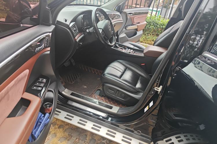 Used GAC Trumpchi GS8 2017 320T Four-Wheel Drive Luxury Smart Connectivity Version (7 Seats)