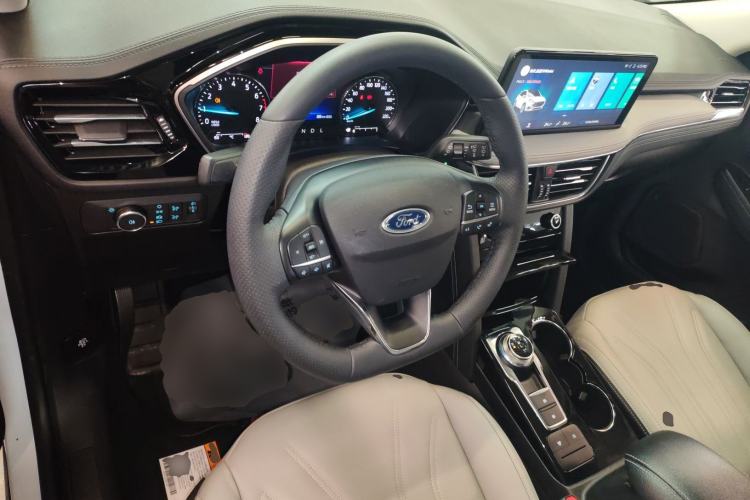 Used Ford Escape 2024 EcoBoost 245 Two-Wheel-Drive Comfort Edition
