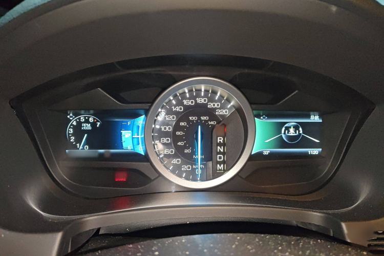 Used Ford Explorer 2013 3.5L Deluxe Model
