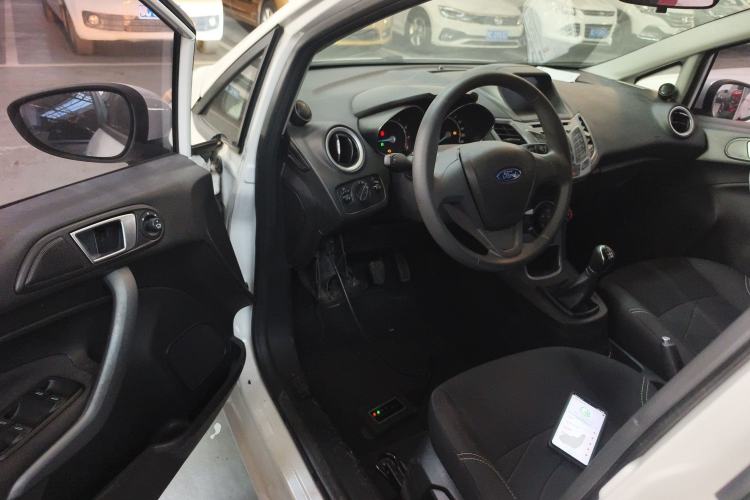 Used Ford Fiesta 2013 Hatchback 1.5L Manual Fashion Edition