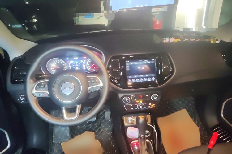 Used  Compass 2020 220T Automatic Elite Edition
