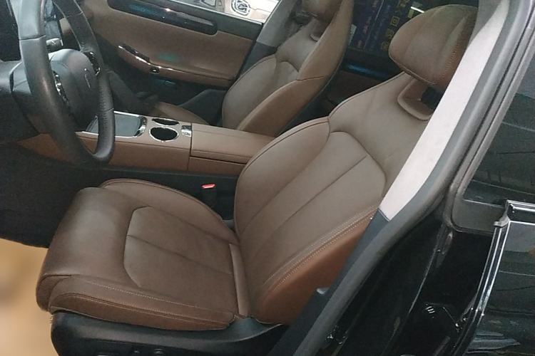 Used Leapmotor C01 2023 630 All-Wheel-Drive Performance Version
