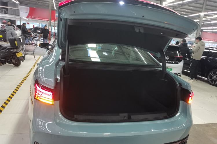 Used Volkswagen Passat 2025 Pro 380TSI Starry Dragon Edition