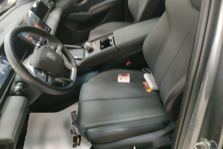 Used BYD Qin L 2025 DM-i Smart Drive 120KM Superior Model