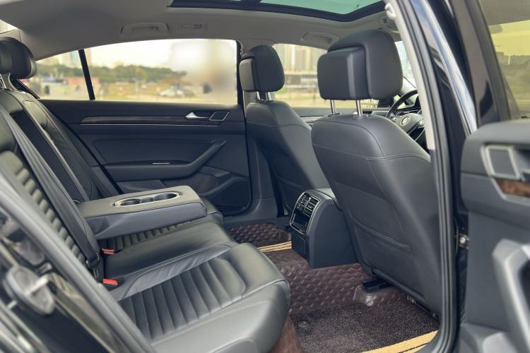 Used Volkswagen Magotan 2019 330TSI DSG Leading Model China VI Standard