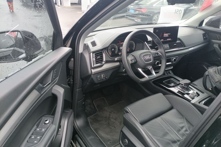 Used Audi Q5L 2021 40 TFSI Fashion Dynamic Model
