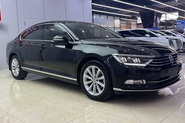 Used Volkswagen Magotan 2019 330TSI DSG Leading Model China VI Standard
