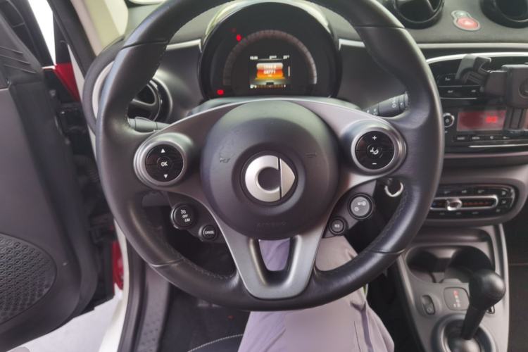 Used  fortwo 2018 1.0L 52kW Hardtop Passion Edition China V Standard
