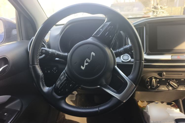 Used Kia kx1 Stonic 2021 1.4L CVT Fun Edition
