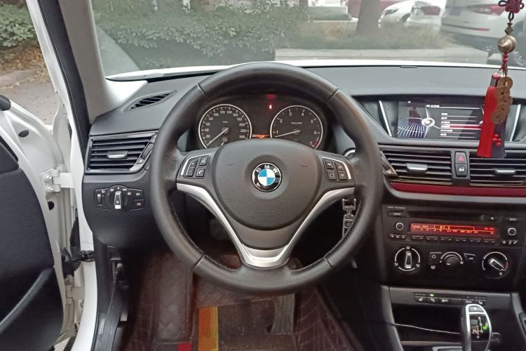 Used BMW X1 2015 sDrive18i Fashion Upgrade Edition
