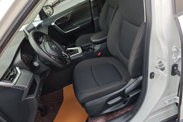 Used Toyota RAV4 2021 2.0L CVT Two-Wheel Drive Urban Edition
