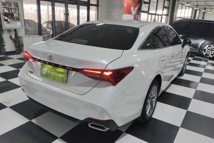 Used Toyota Avalon 2019 2.0L Ambition Edition China VI
