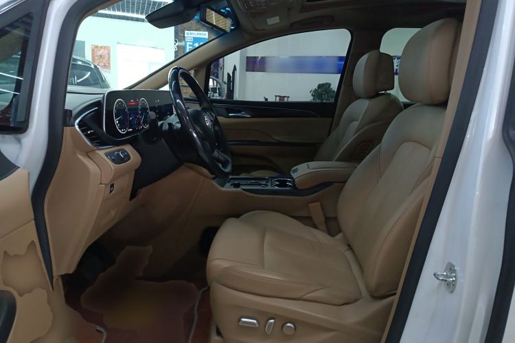 Used Buick GL8 2021 ES Land Cruiser 653T Luxury Edition
